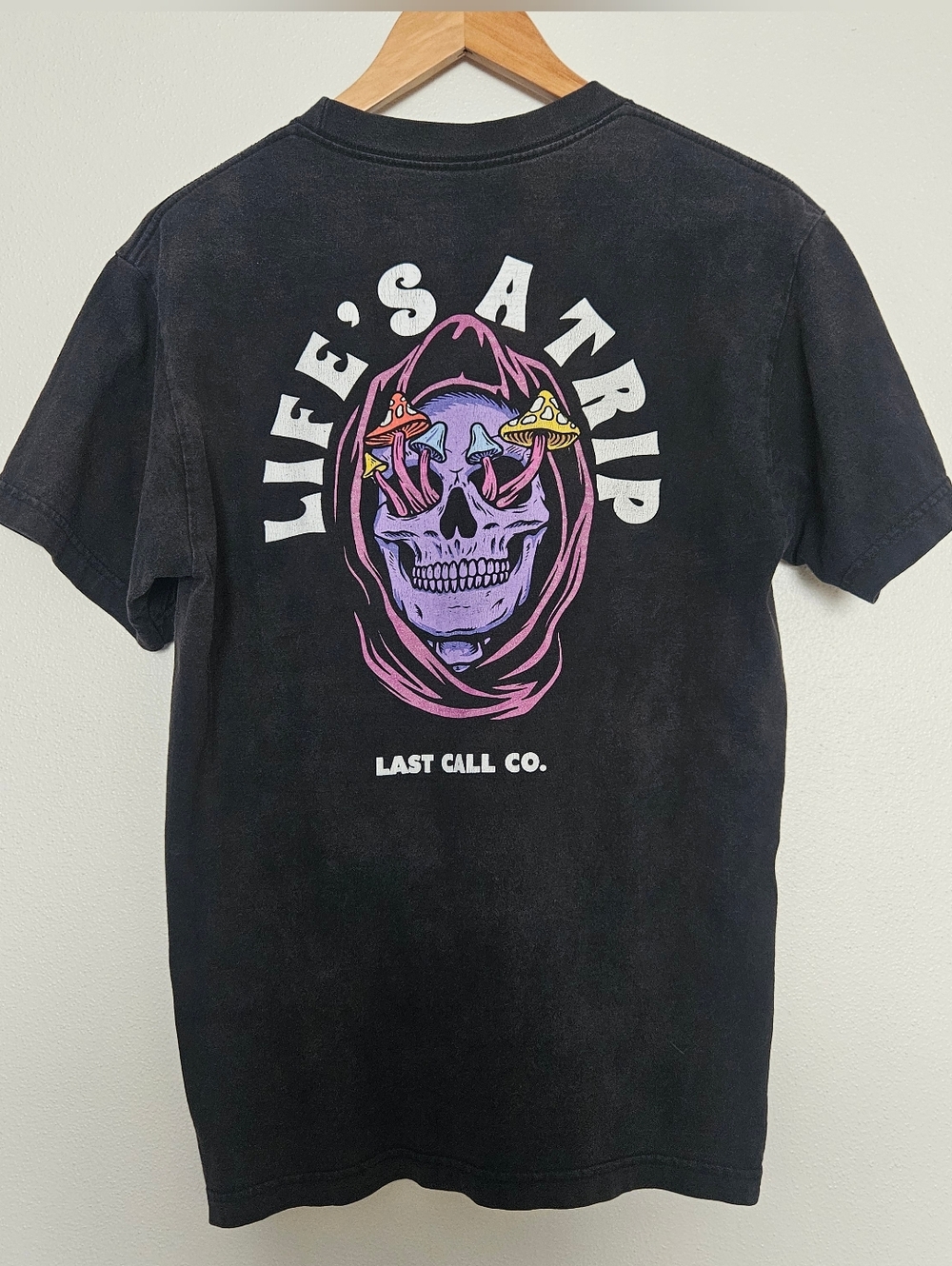 Life's a Trip Black Tee Shirt Medium 100% Cotton